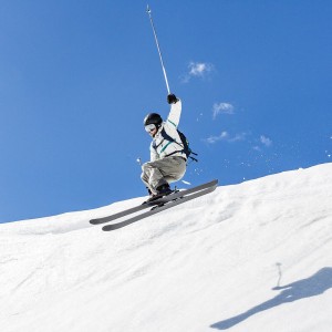 开云体育-穆古鲁扎闪耀中国赛场，一场破纪录之战如何点燃全球网坛热议？穆古鲁扎中国赛场破纪录之战引爆全球热议